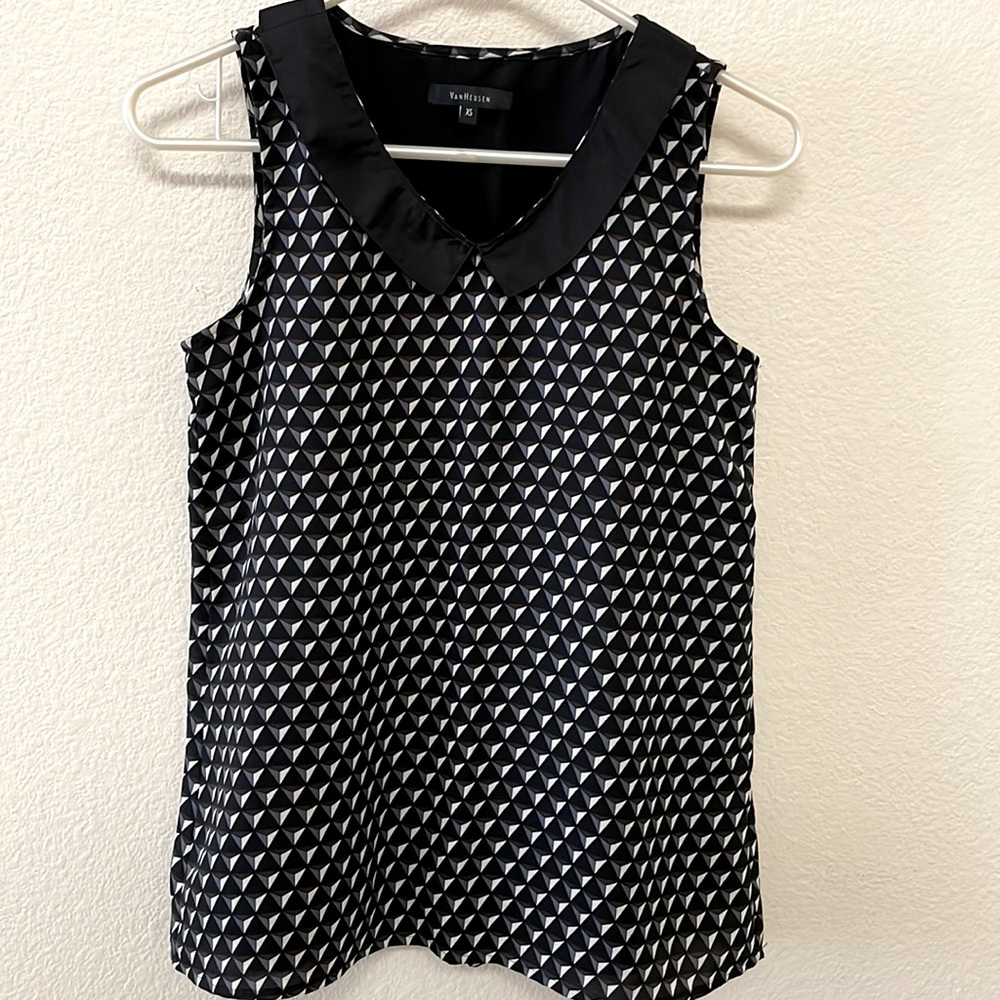 Van Heusen Original Sleeveless Collared Blouse with Geometric Pattern (XS)